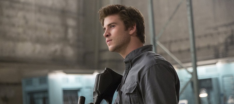 Liam-Hemsworth-in-The-Hunger-Games-Mockingjay-Part-1