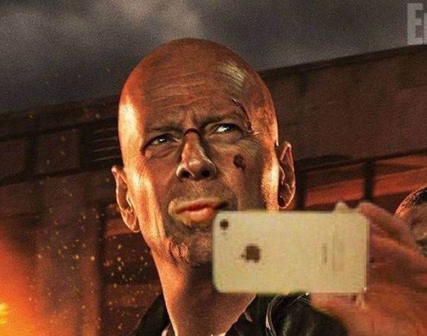 die-hard-selfie