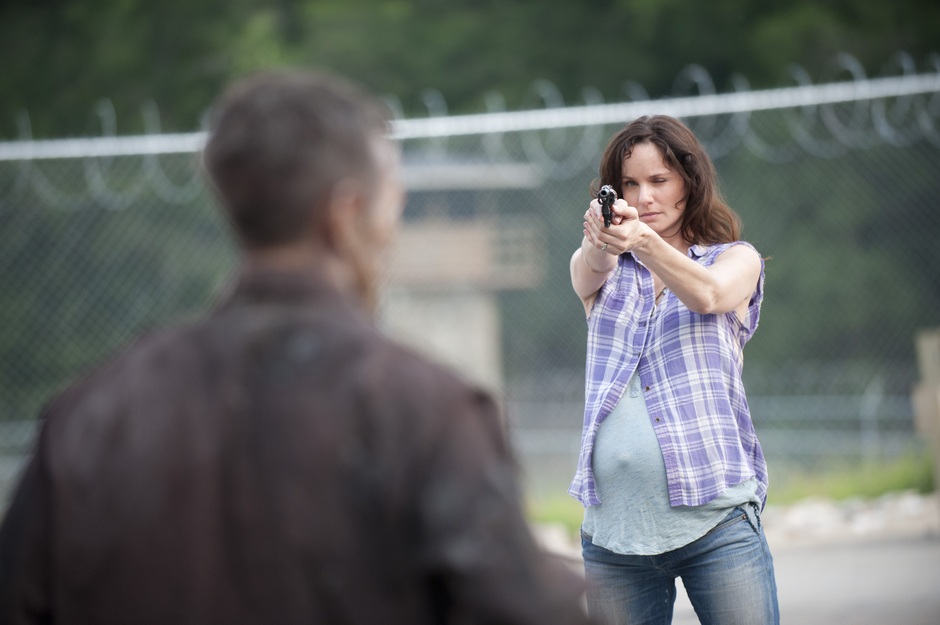 Sarah-Wayne-Callies-in-The-Walking-Dead-3.04-The-Killer-Within