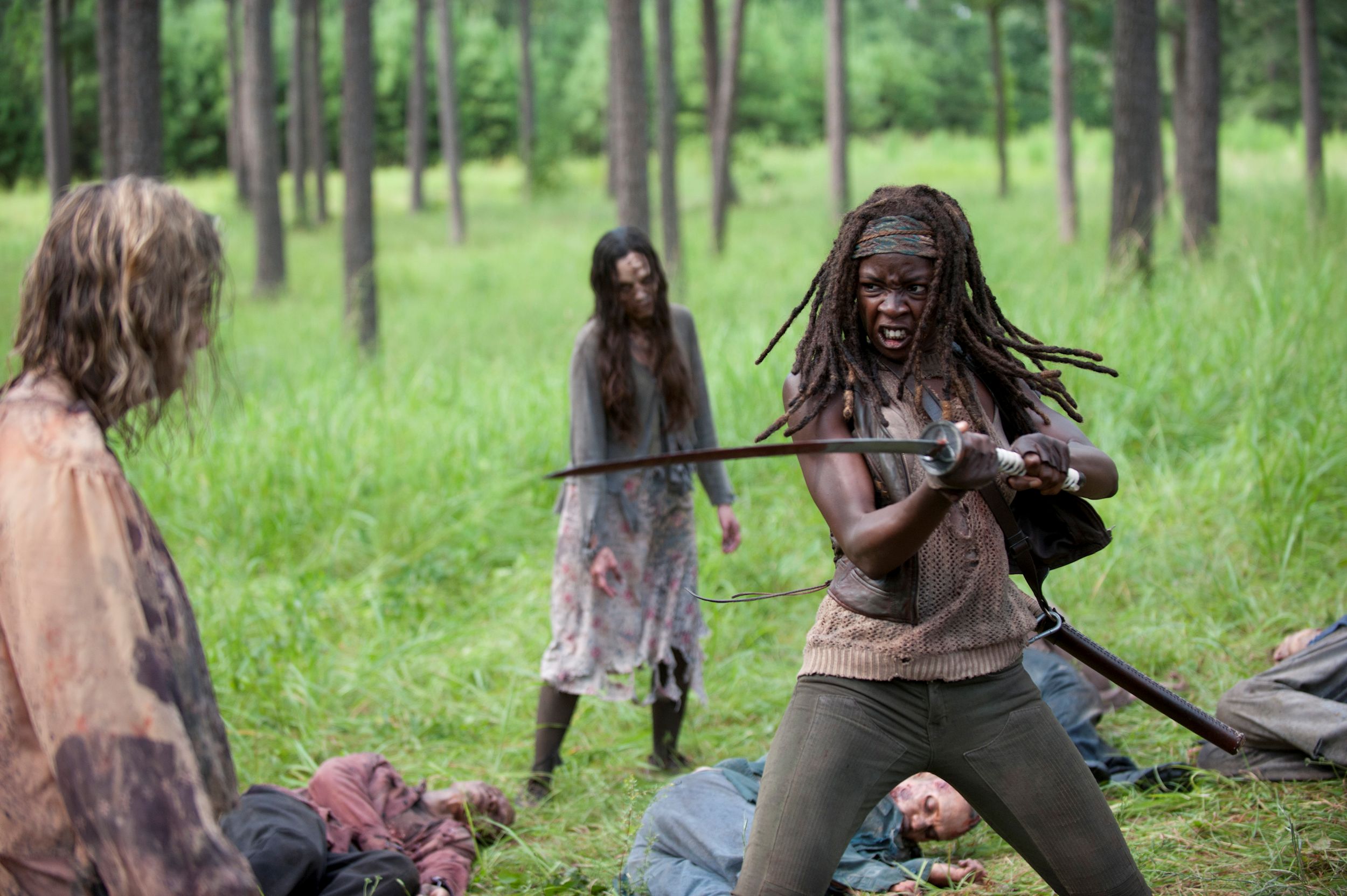 The-Walking-Dead-409-Michonne-katana