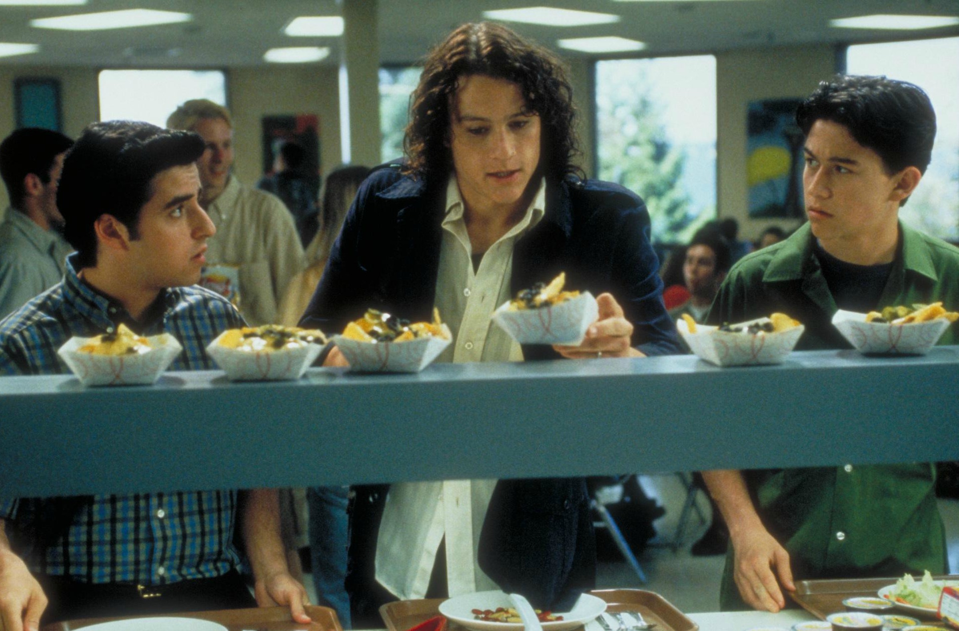 still-of-heath-ledger,-joseph-gordon-levitt-and-david-krumholtz-in-10-things-i-hate-about-you