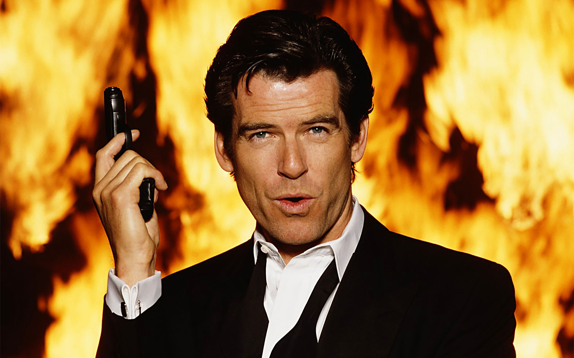 PIERCE BROSNAN nie przejmuje się tym, kto zagra Bonda. Aktor nie jest