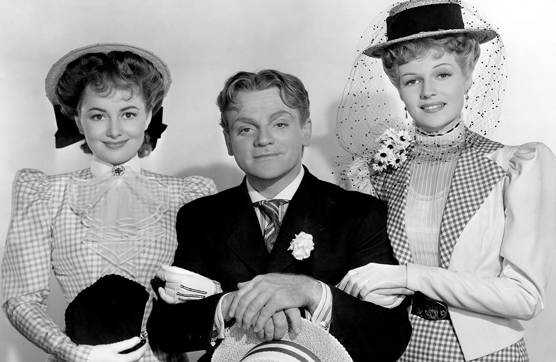 Olivia de Havilland, James Cagney i Rita Hayworth w filmie "Rudowłosa" (1941)