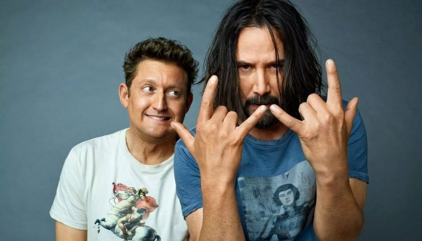 Keanu Reeves i Alex Winter na zdjęciach z BILL & TED FACE THE MUSIC