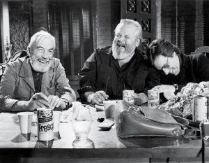 John Huston, Orson Welles i Peter Bogdanovich na planie filmu "Druga strona wiatru" (reż. Orson Welles)