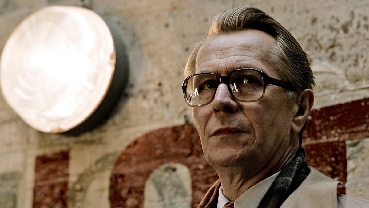 Gary Oldman w filmie "Szpieg"