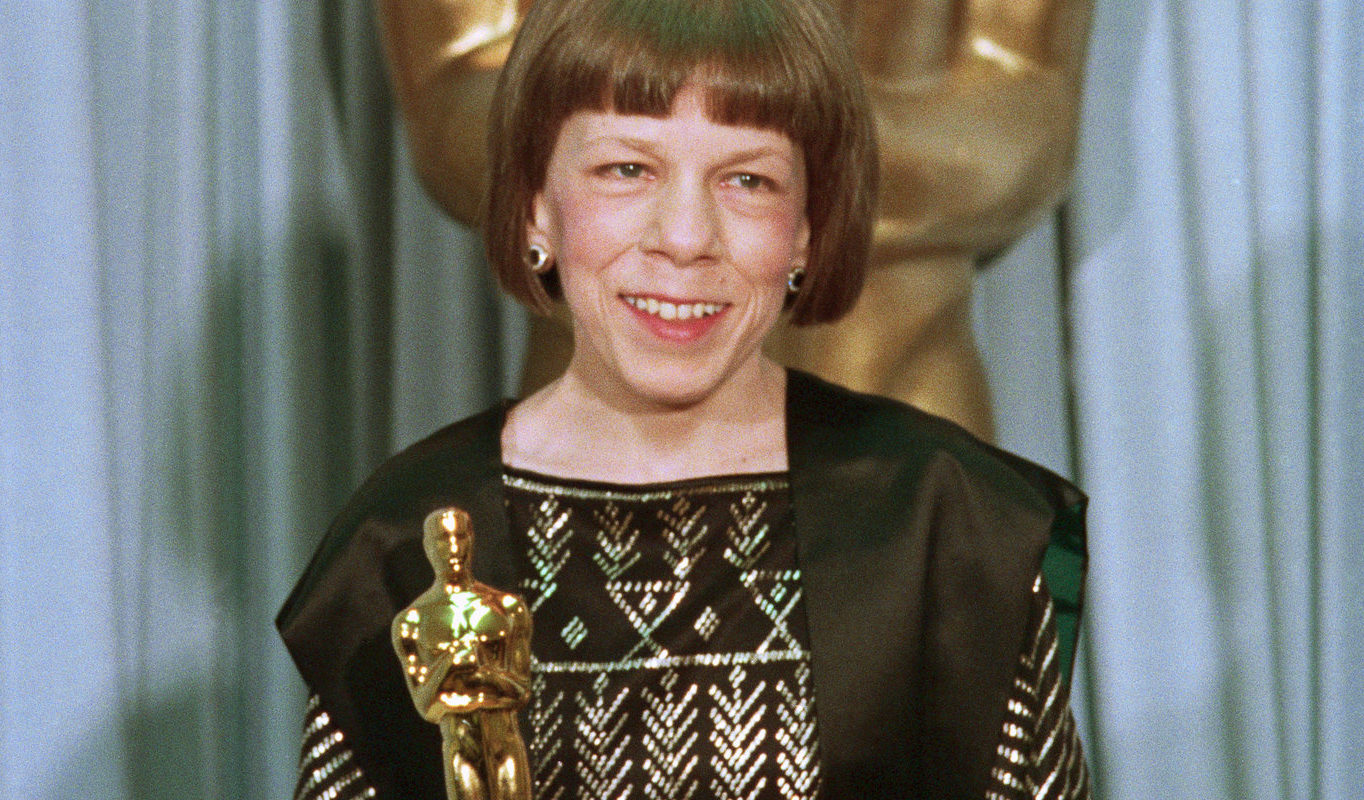 Linda Hunt Oscar