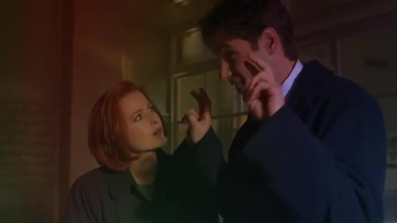 scully and mulder air quotes x-files