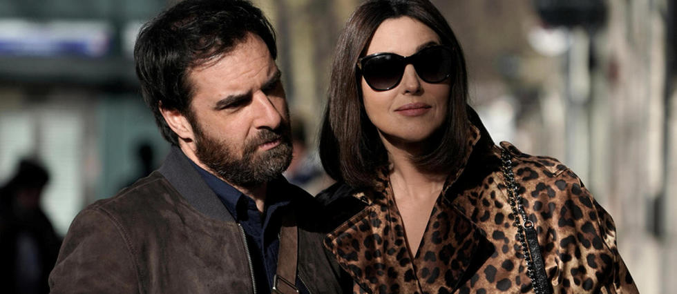 Grégory Montel, Monica Bellucci w serialu "Gdzie jest mój agent?" (sezon 3, odcinek 2)