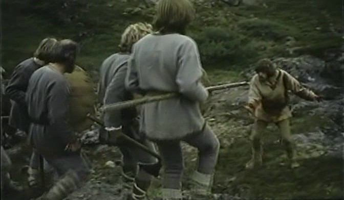 scena z filmu "Outlaw: The Saga of Gisli" (1981)