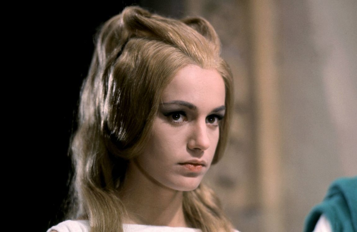 Catherine Spaak - Armia Brancaleone (1966)