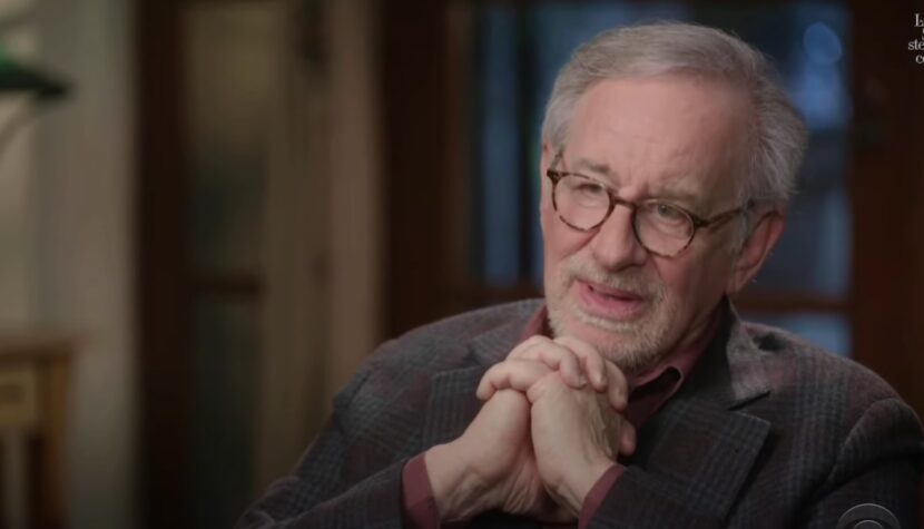 Spielberg wyjawił, jaki film włączyłby kosmitom odwiedzającym Ziemię. To nie science fiction