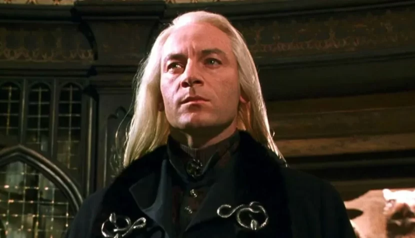 Jason Isaacs o kręceniu filmów z serii „Harry Potter”: „Dość nudne”. Aktor wyjaśnia