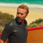Nicolas Cage jako The Surfer