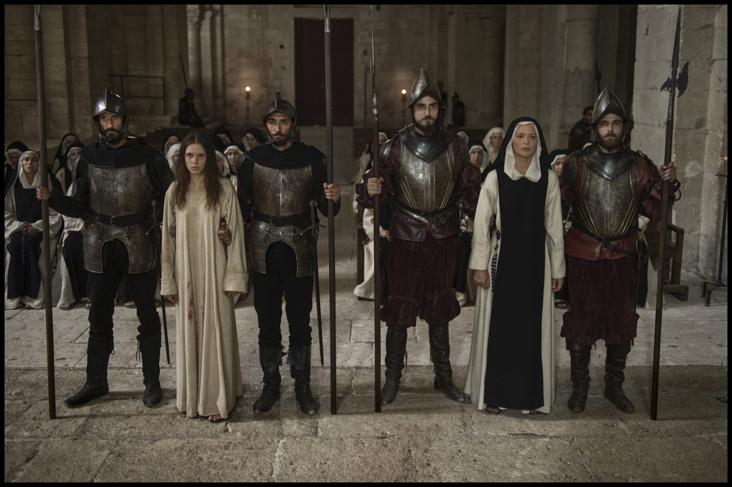 Benedetta (2021). Daphne Patakia i Virginie Efira