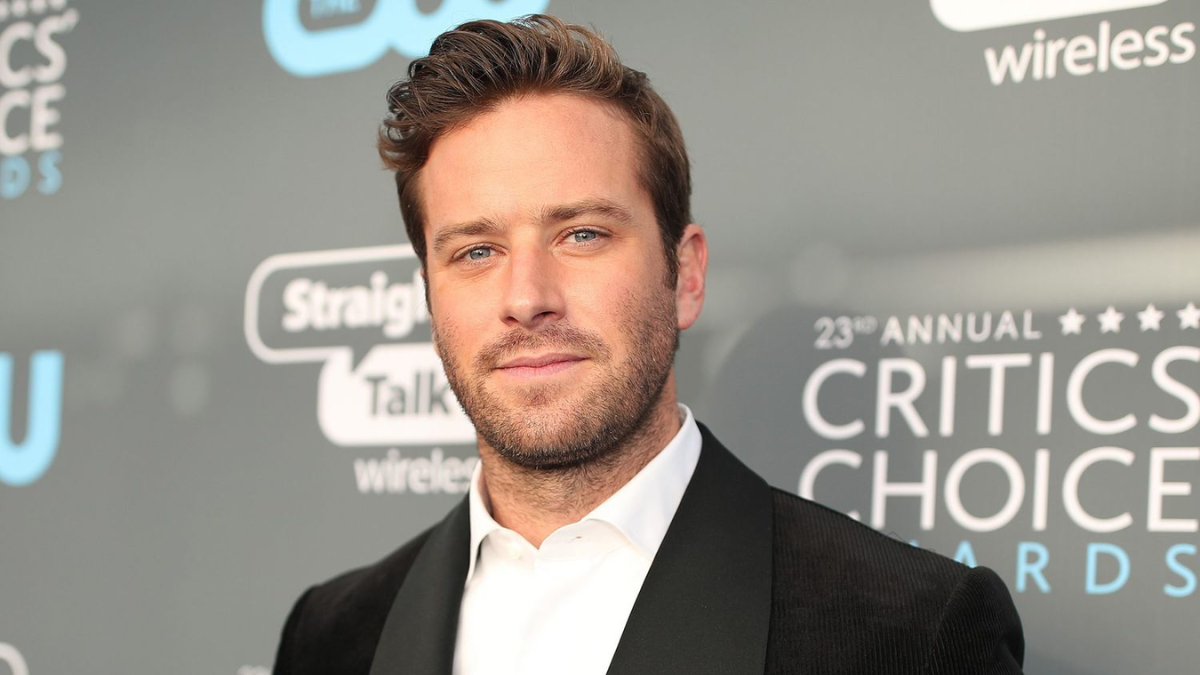 Armie Hammer zabiera głos w sprawie oskarżeń o kanibalizm. "Byłem dupkiem"