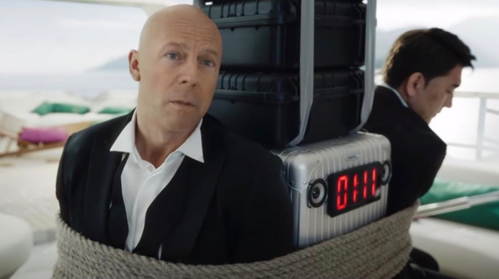 BRUCE WILLIS sprzedał prawa do swojego wizerunku firmie korzystającej z technologii deepfake