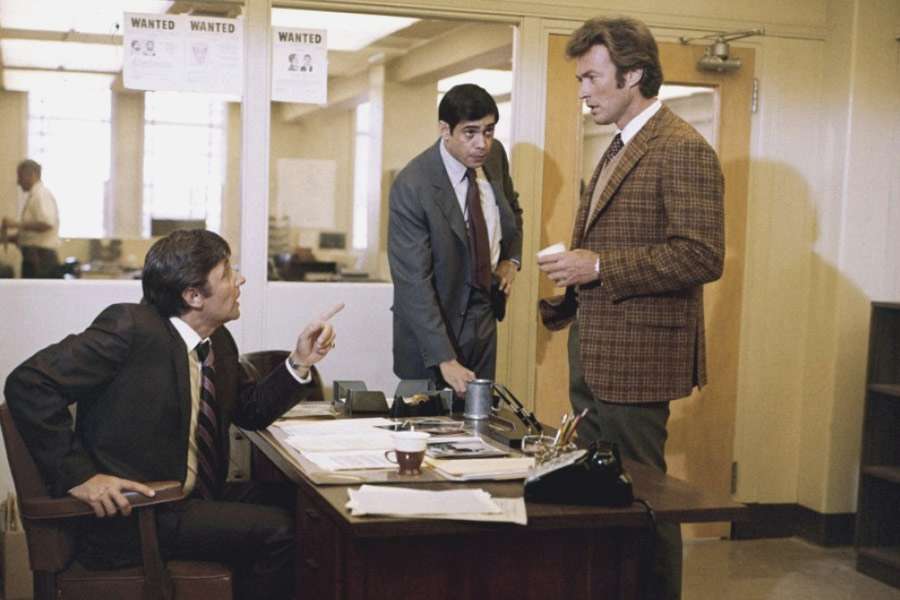 Harry Guardino, Reni Santoni i Clint Eastwood w filmie"Brudny Harry" (1971)