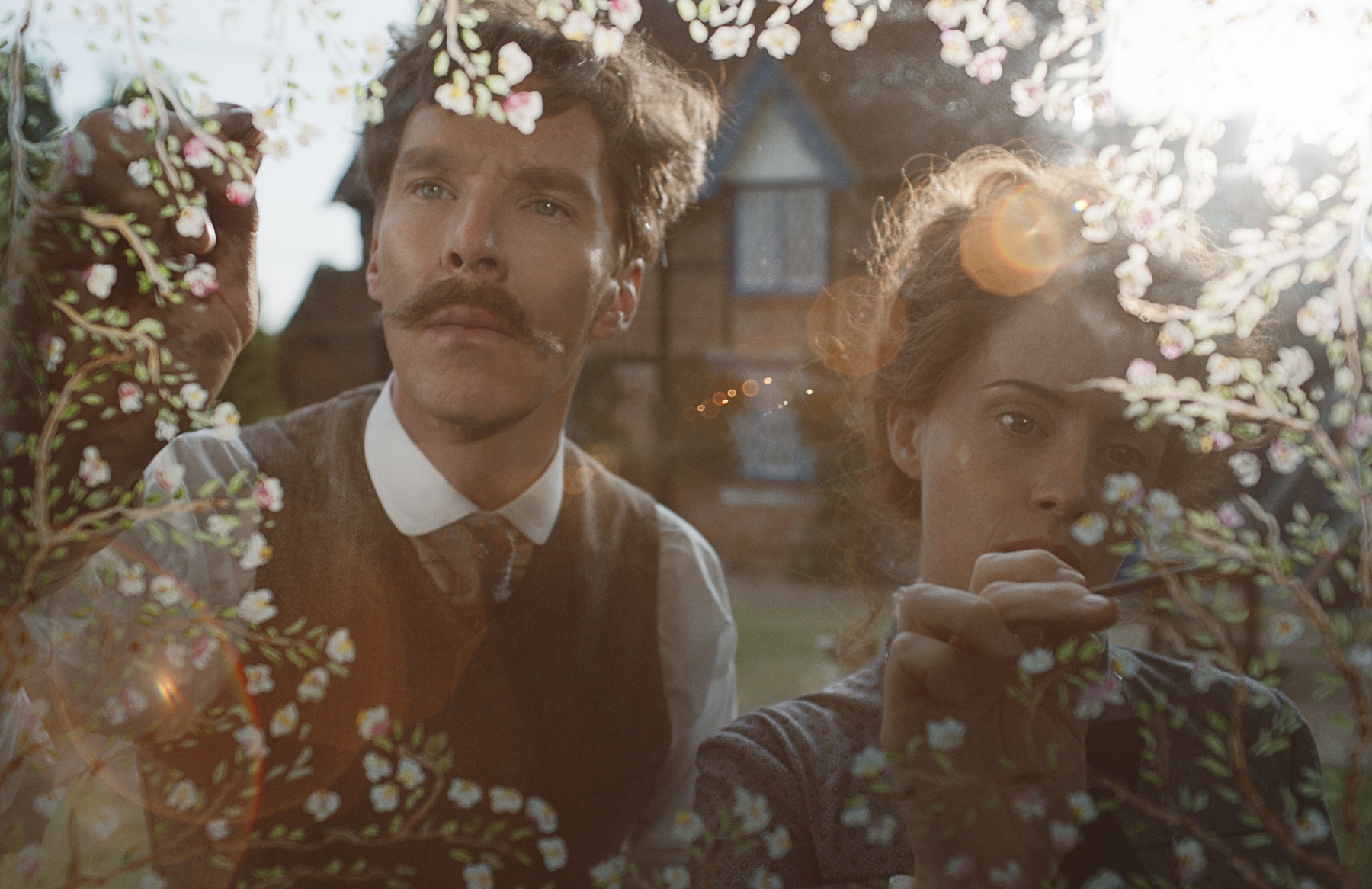 CUMBERBATCH I FOY, jakich nie znacie. Recenzja filmu SZALONY ŚWIAT LOUISA WAINA