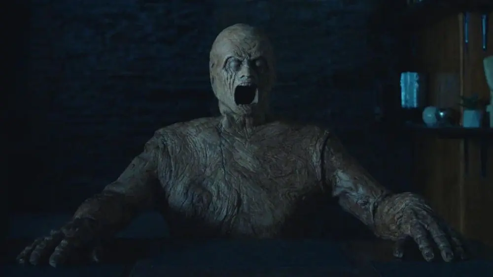 DOM OSOBLIWOŚCI. Nastrojowy horror w stylu Hammera