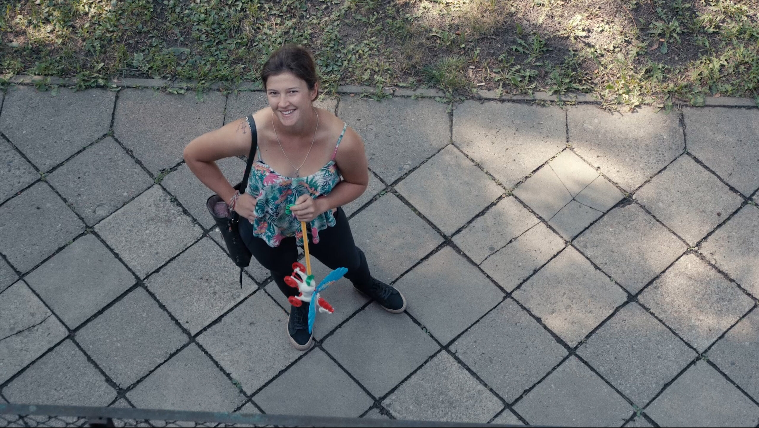 FILM BALKONOWY. Głowa do góry
