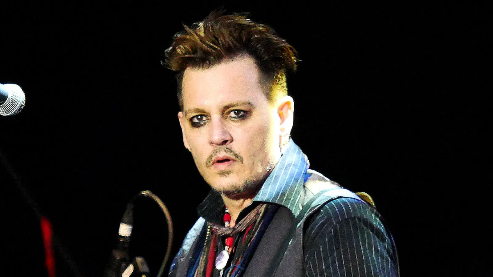 JOHNNY DEPP z zespołem Hollywood Vampires ruszy w przyszłym roku w trasę koncertową