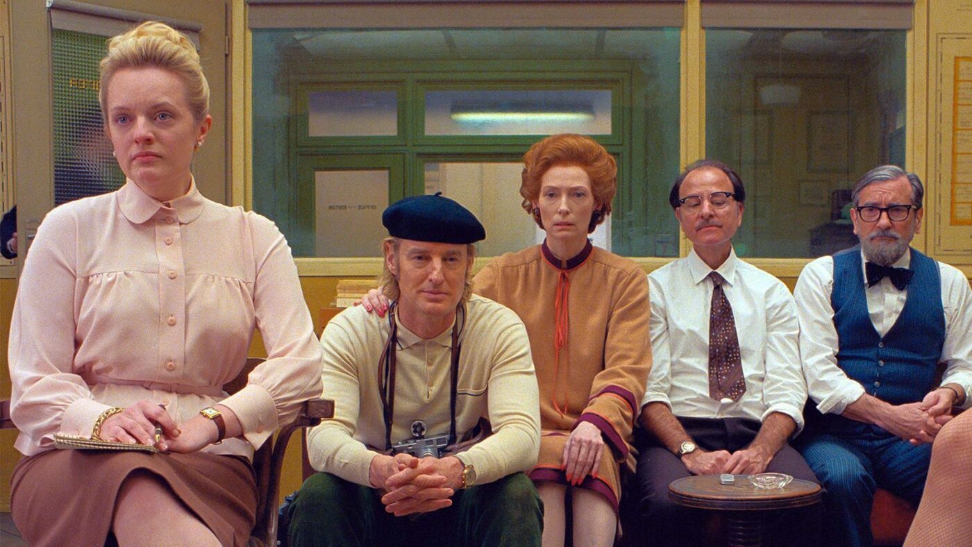 KURIER FRANCUSKI Z LIBERTY, KANSAS EVENING SUN. Wes Anderson przedstawia
