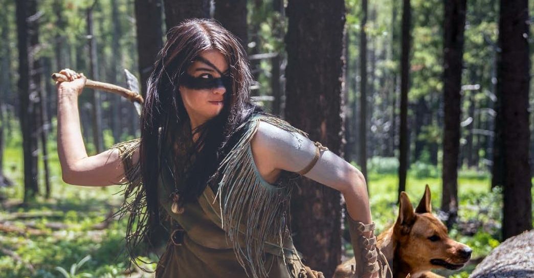 Kolejne zdjęcia z PREY. Główna bohaterka w starciu z Predatorem