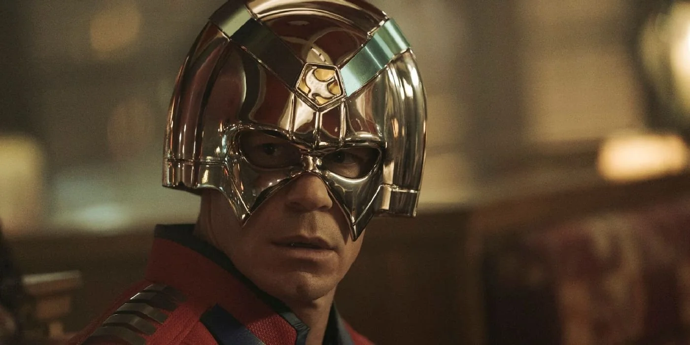 Max pokazał zapowiedź nadchodzących seriali. W niej m.in. fragmenty 2. sezonu "Peacemakera"