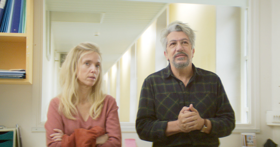 NIEWIARYGODNE, ALE PRAWDZIWE. Dorian Gray z robopenisem w spodniach