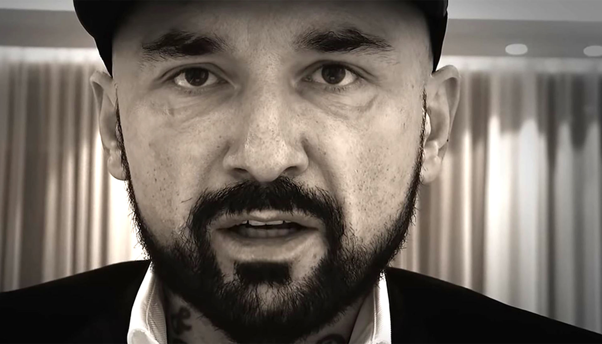 OCZY DIABŁA. Patryk Vega wygrywa ze ZŁYM