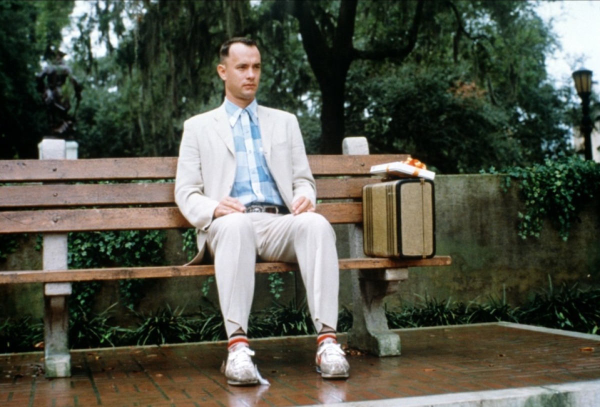 Podczas kręcenia "Forresta Gumpa" TOM HANKS uważał, że sceny na ławce są zbędne