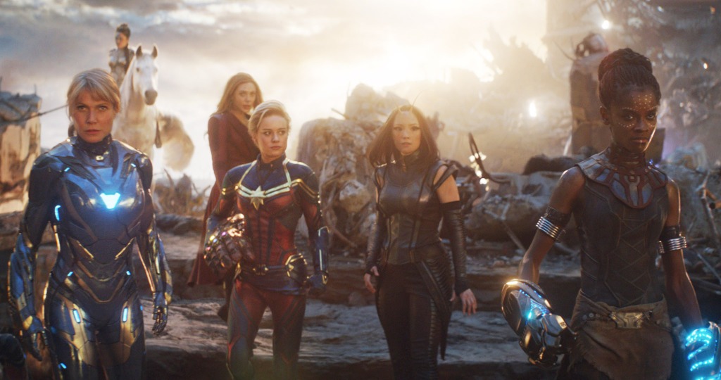 Producentka AVENGERS: KOŃCA GRY przyznaje, że studio obawiało się reakcji na scenę z superbohaterkami w finałowej bitwie