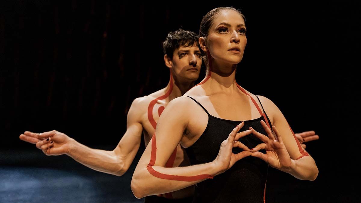 ŚWIĘTO OGNIA. Dusze i ciała [RECENZJA]