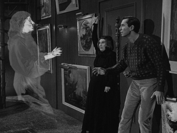 Judith Anderson i Martin Landau w filmie "Duch Sierra de Cobre" (1964)