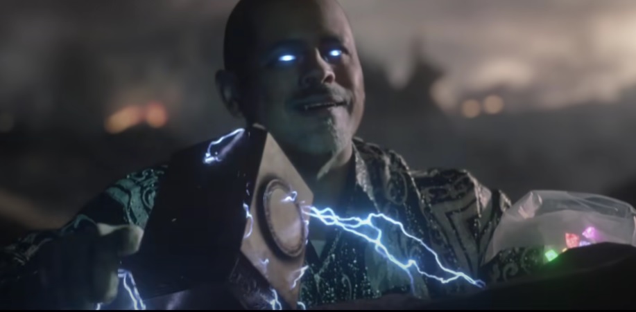 Thanos mierzy się z Tuco Salamancą z "Breaking Bad" w viralowej parodii sceny z AVENGERS: KOŃCA GRY