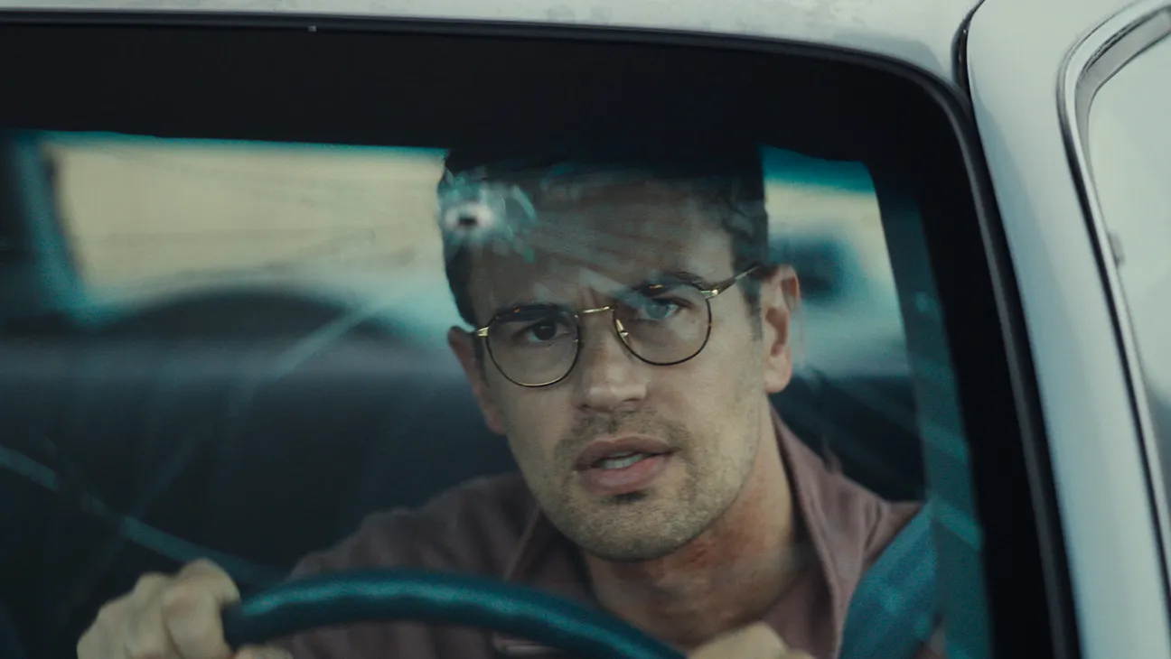 Theo James w filmie MAŁPA (The Monkey, 2025)
