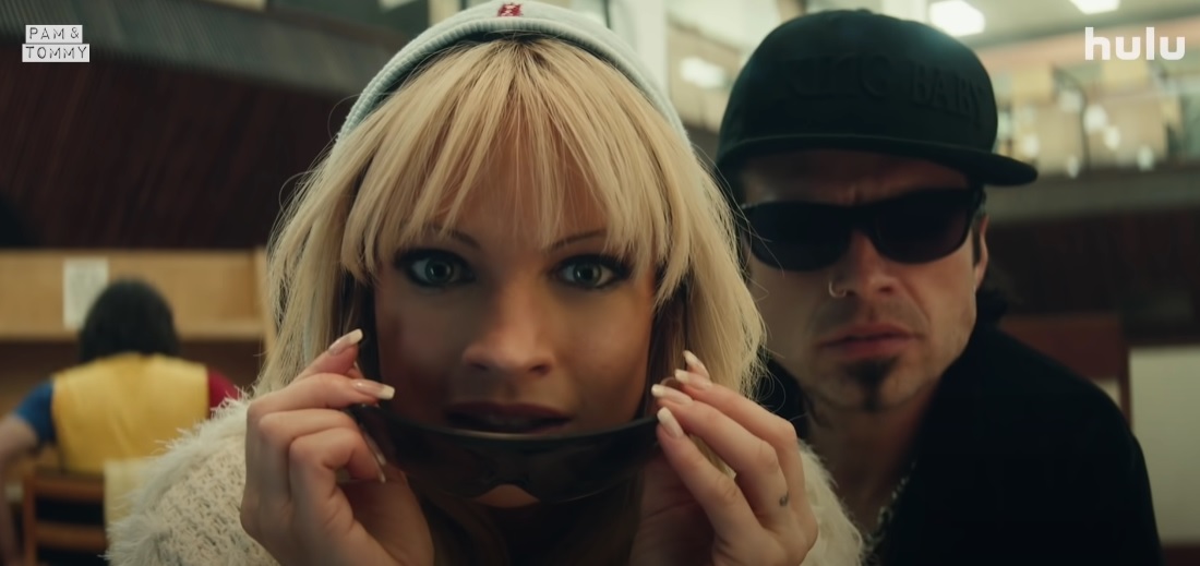 W serialu PAM & TOMMY Sebastian Stan zagrał scenę rozmowy z penisem. Twórcy komentują