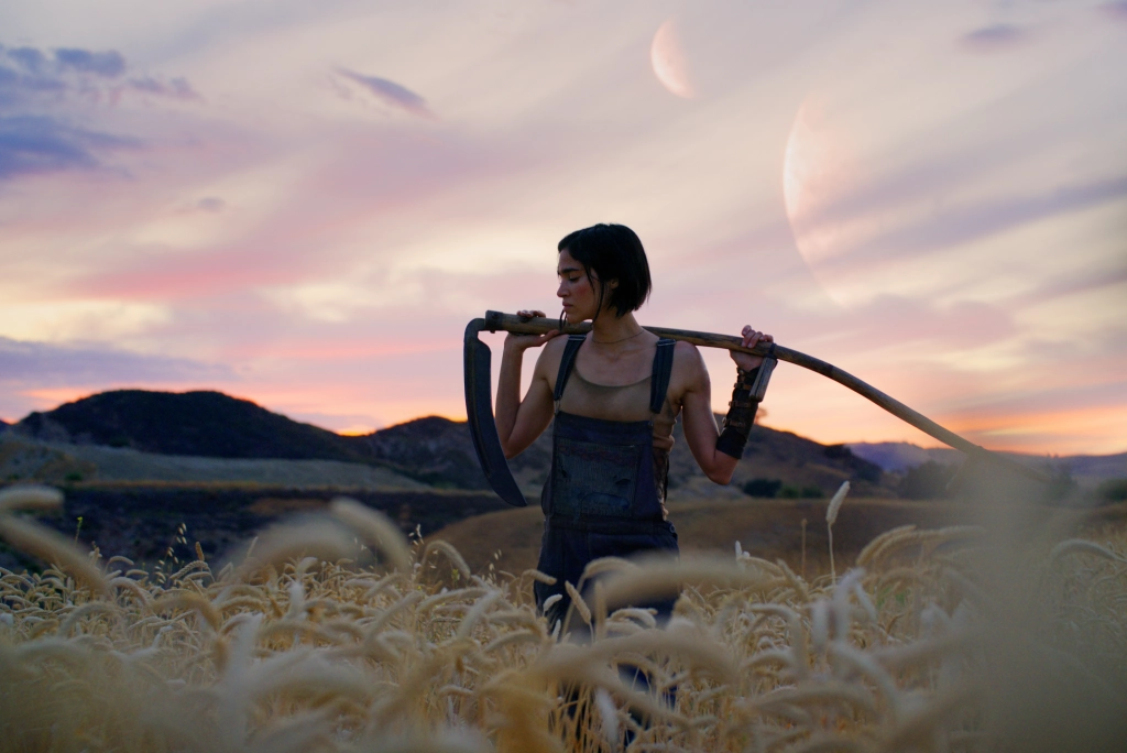 Zajrzyjcie za kulisy REBEL MOON, nowej space opery Zacka Snydera. Jest też nowy plakat