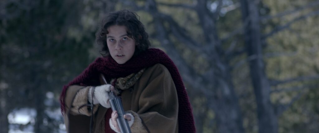 Greta Fernández w filmie "Zimne ognie" (2022)