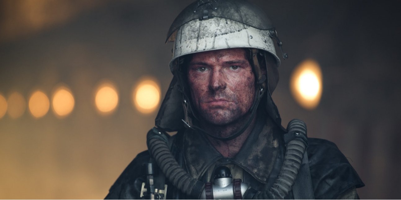 NIEBEZPIECZNY UMYSŁ (2002)