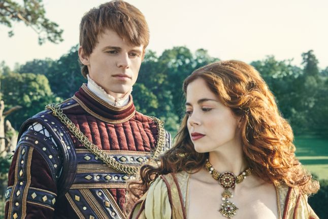 CO ZA NOGI! Dzień bez skarpetek w wydaniu filmowym