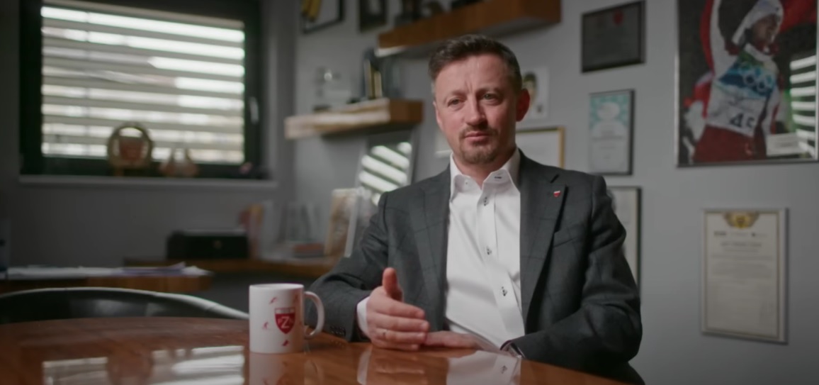 „Skoczek ma stracha”. Adam Małysz dla Film.org.pl o serialu „Skoczkowie” od Prime Video