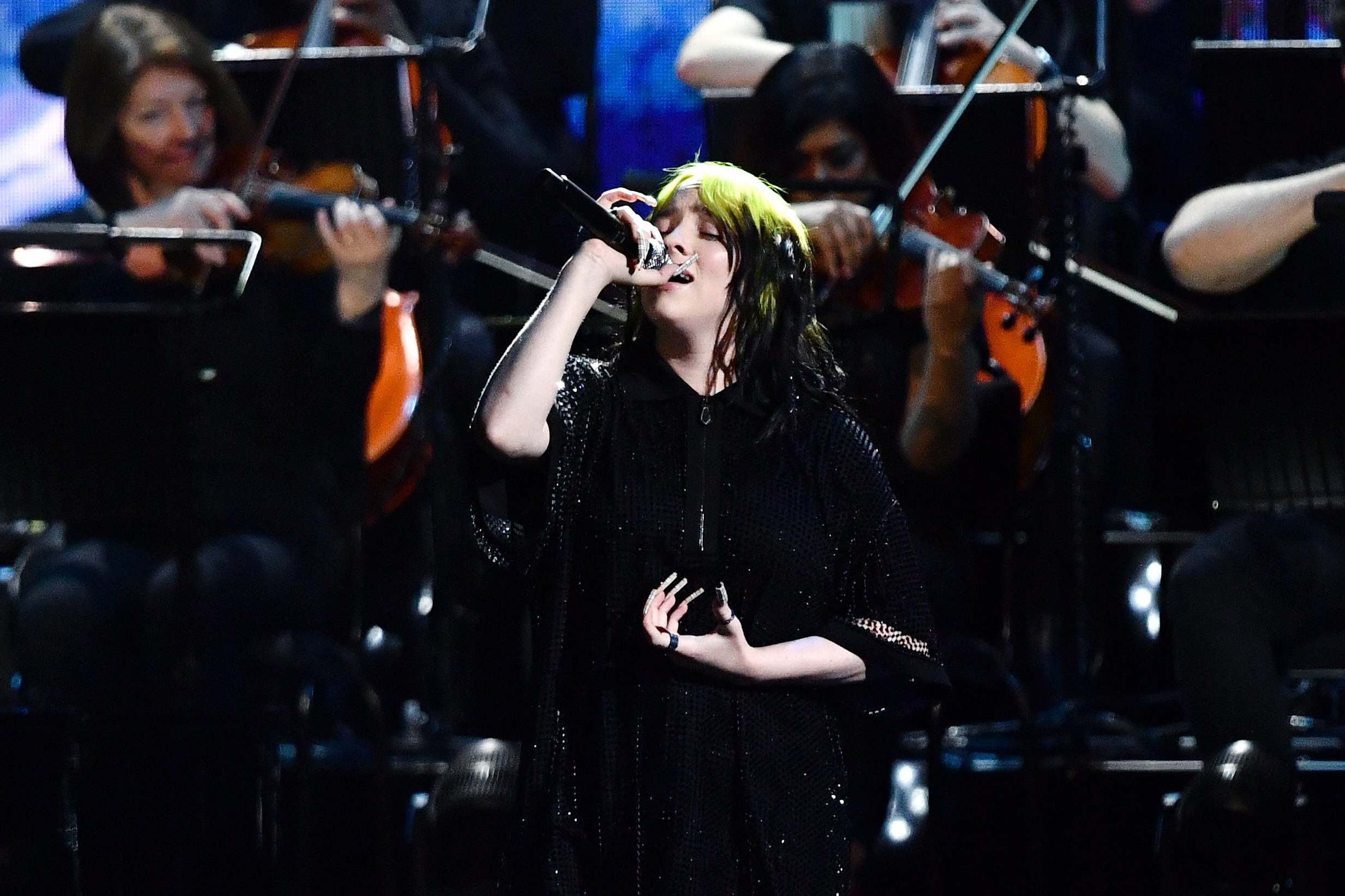 BILLIE EILISH i HANS ZIMMER we wspólnym wykonaniu NO TIME TO DIE