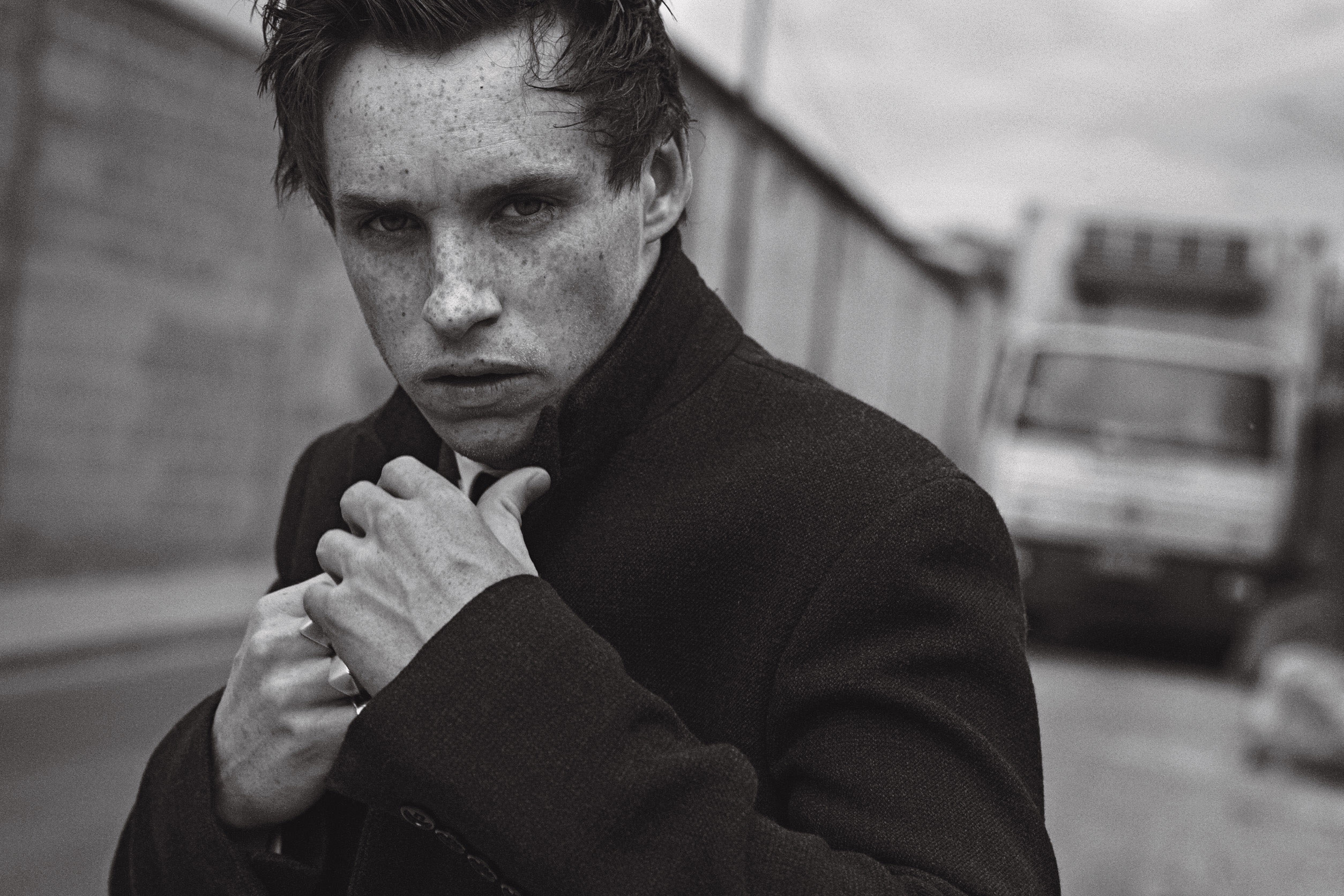 EDDIE REDMAYNE. Złote brzydkie kaczątko
