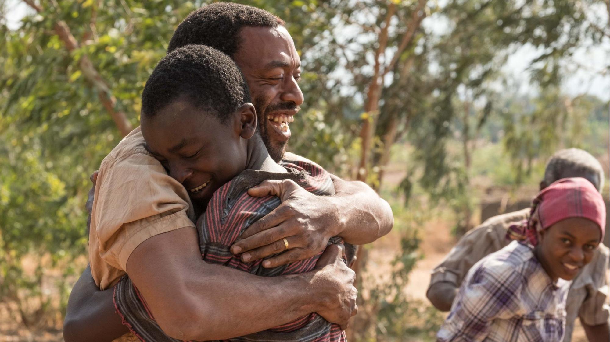 O CHŁOPCU, KTÓRY UJARZMIŁ WIATR. Nieprawdopodobna, ale prawdziwa historia