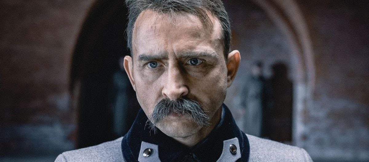 PIŁSUDSKI. Pierwszy zwiastun filmu z Borysem Szycem