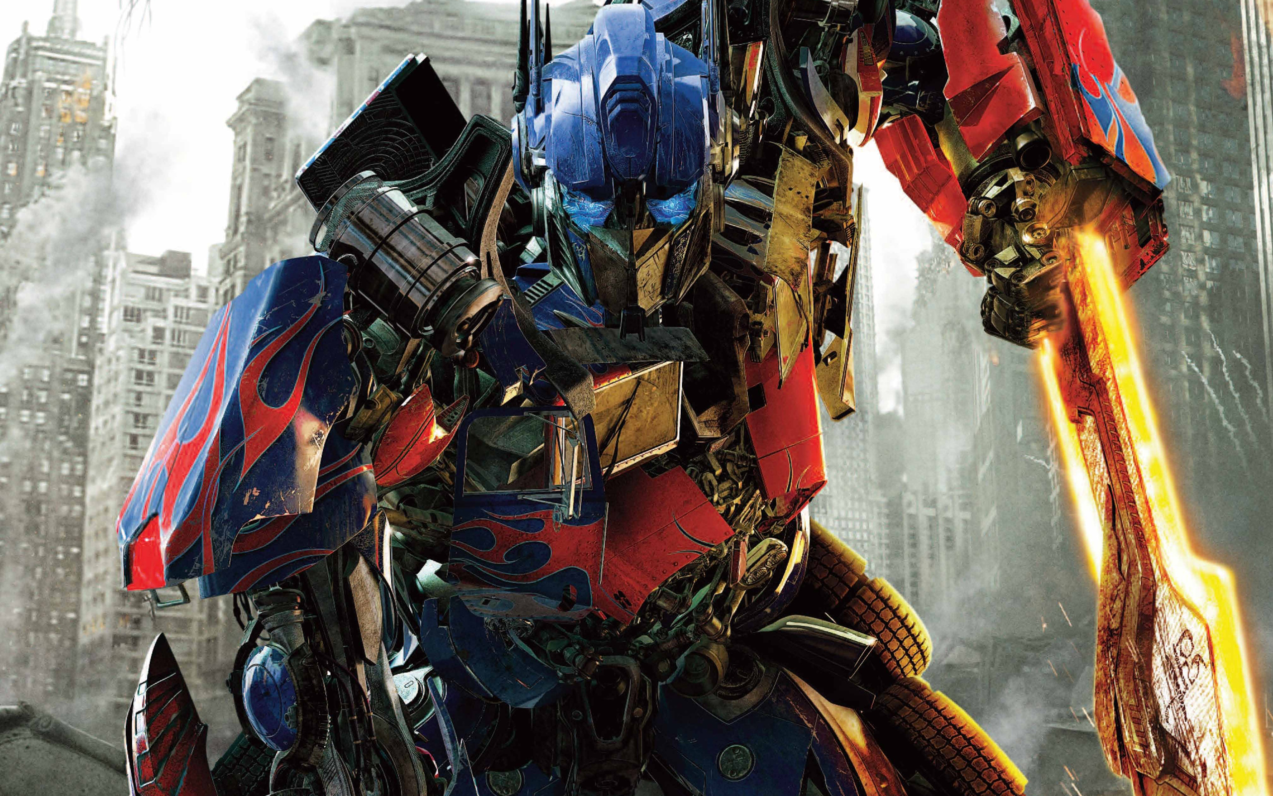 TRANSFORMERS. 10 lat orgii eksplozji i rozrywanego metalu