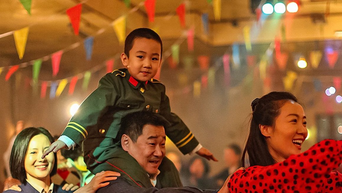 ŻEGNAJ, MÓJ SYNU. Emocjonalna saga z polityką w tle