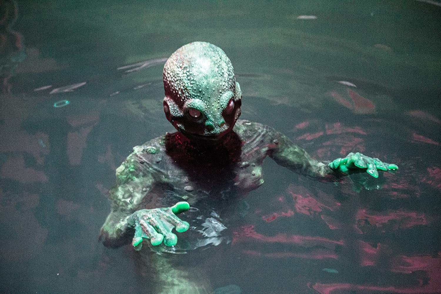 Zwiastun STRANGER, ukraińskiego horroru science fiction